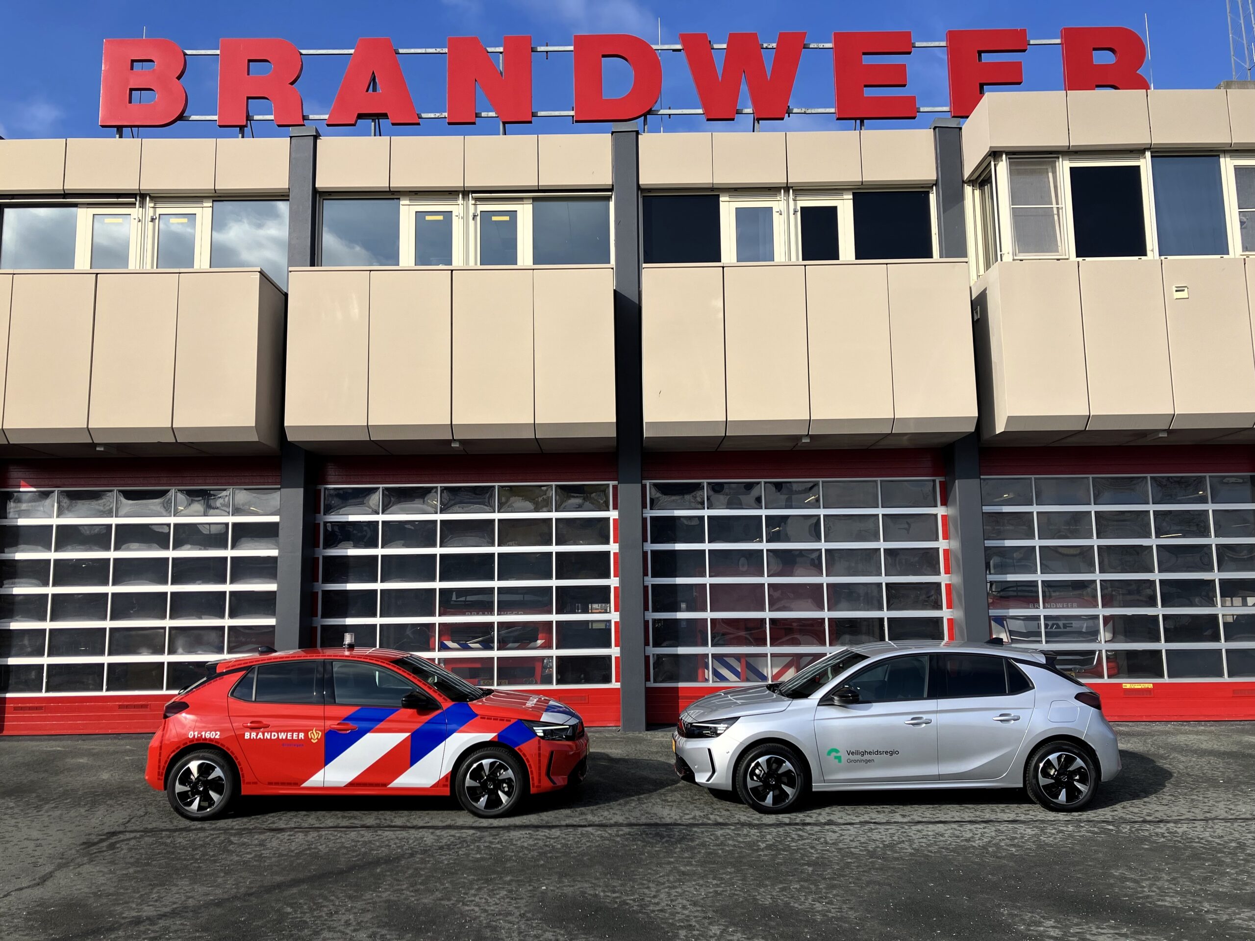 Veiligheidsregio Groningen verduurzaamt wagenpark door overstap naar elektrische auto’s en plantaard